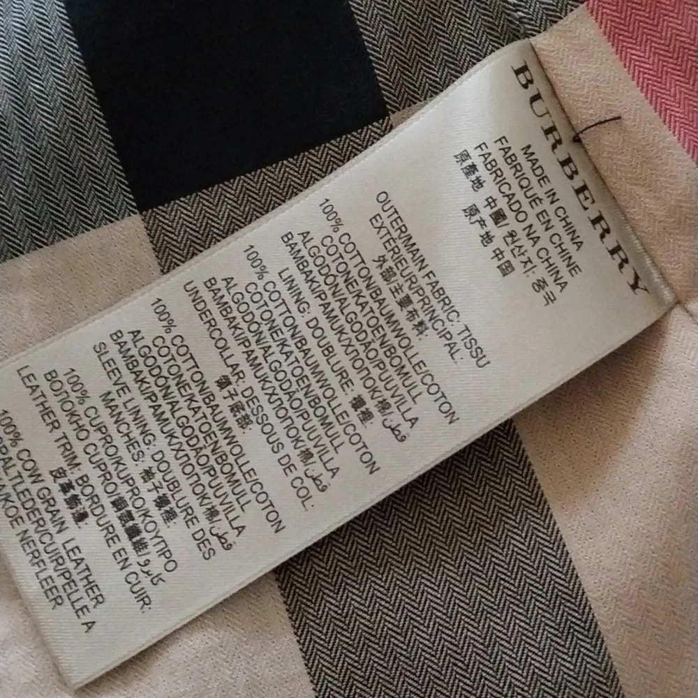 Burberry Black Trench Coat with Check Lining - Picture 10 of 14